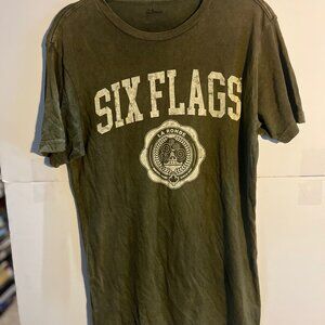 Six Flags La Ronde Montreal Theme Park T-Shirt Green White Logo Size Small